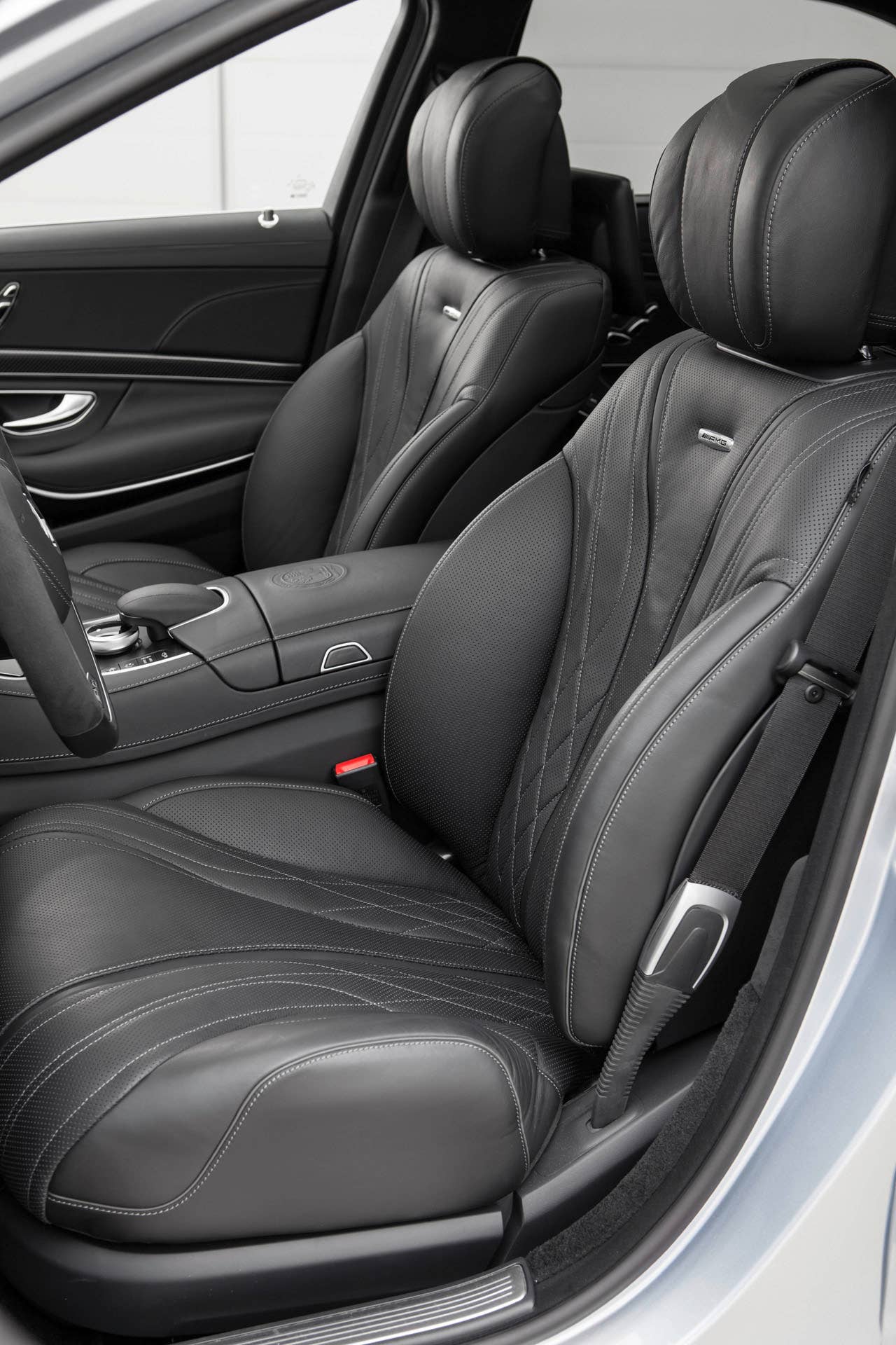 2014 Mercedes-Benz S63 AMG 4MATIC.