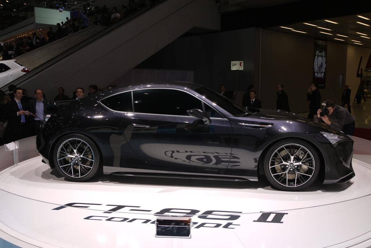 Toyota FT-86 II Concept: Geneva 2011