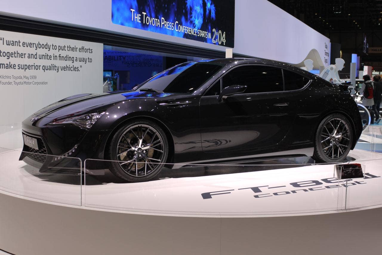 Toyota FT-86 II Concept: Geneva 2011