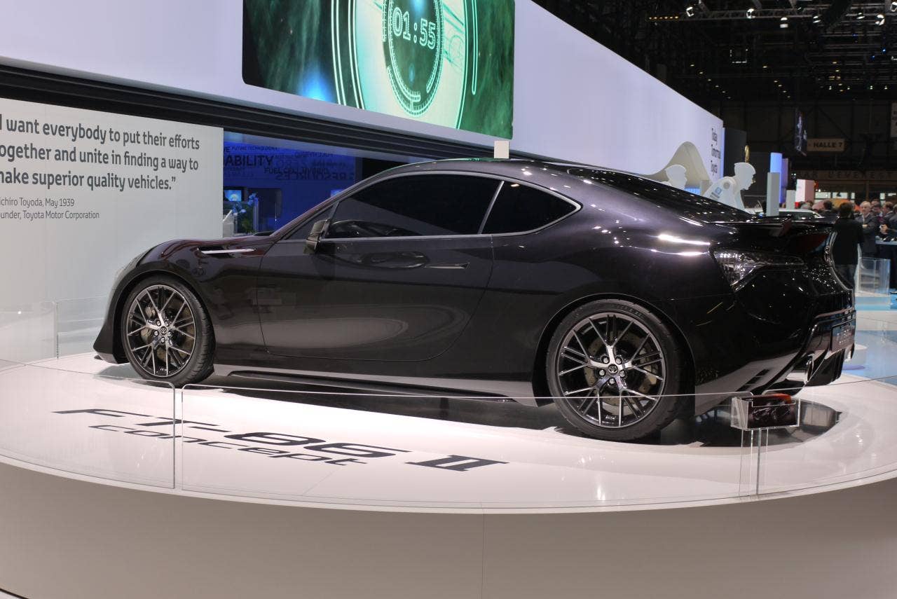 Toyota FT-86 II Concept: Geneva 2011