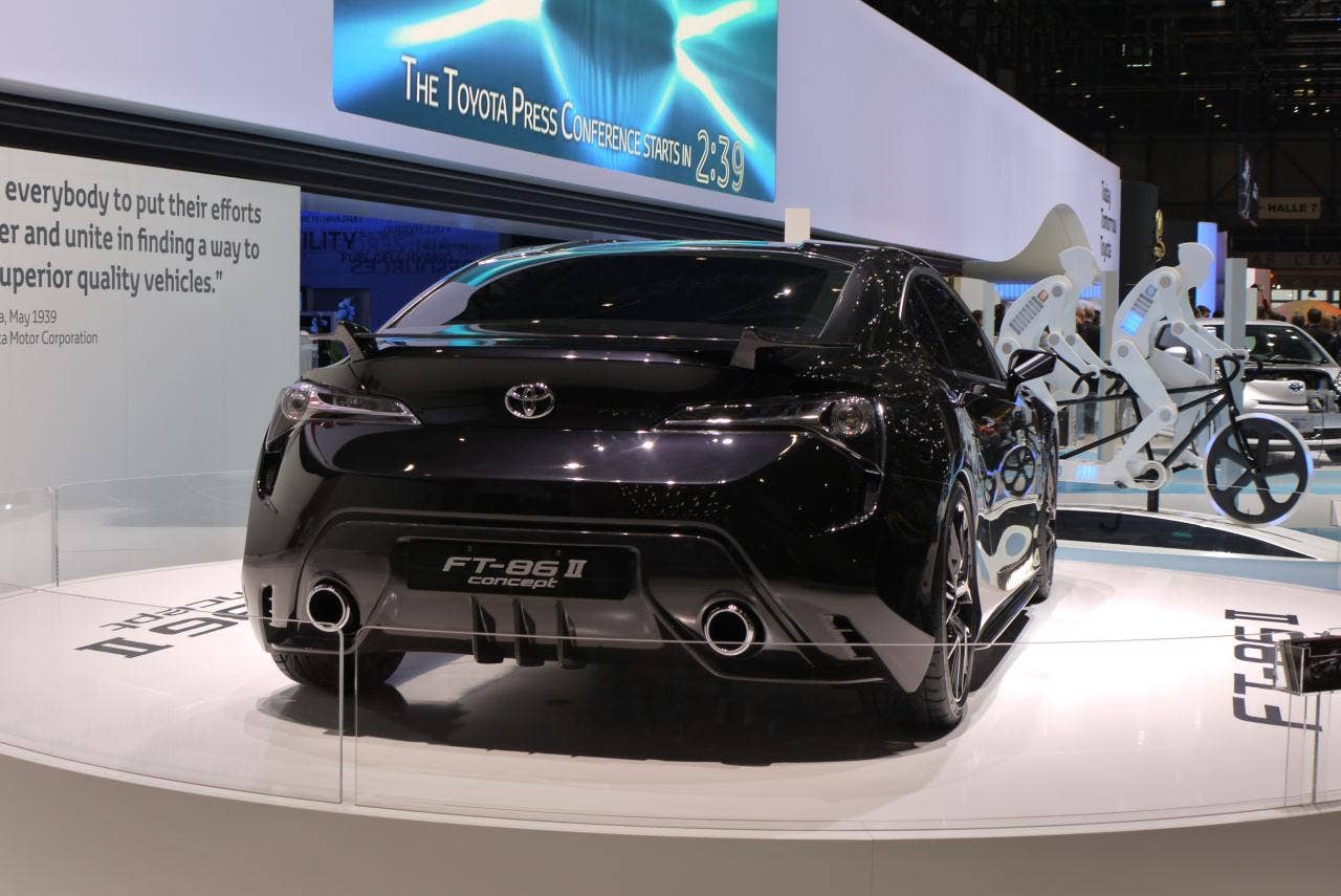 Toyota FT-86 II Concept: Geneva 2011