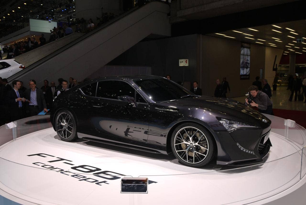 Toyota FT-86 II Concept: Geneva 2011