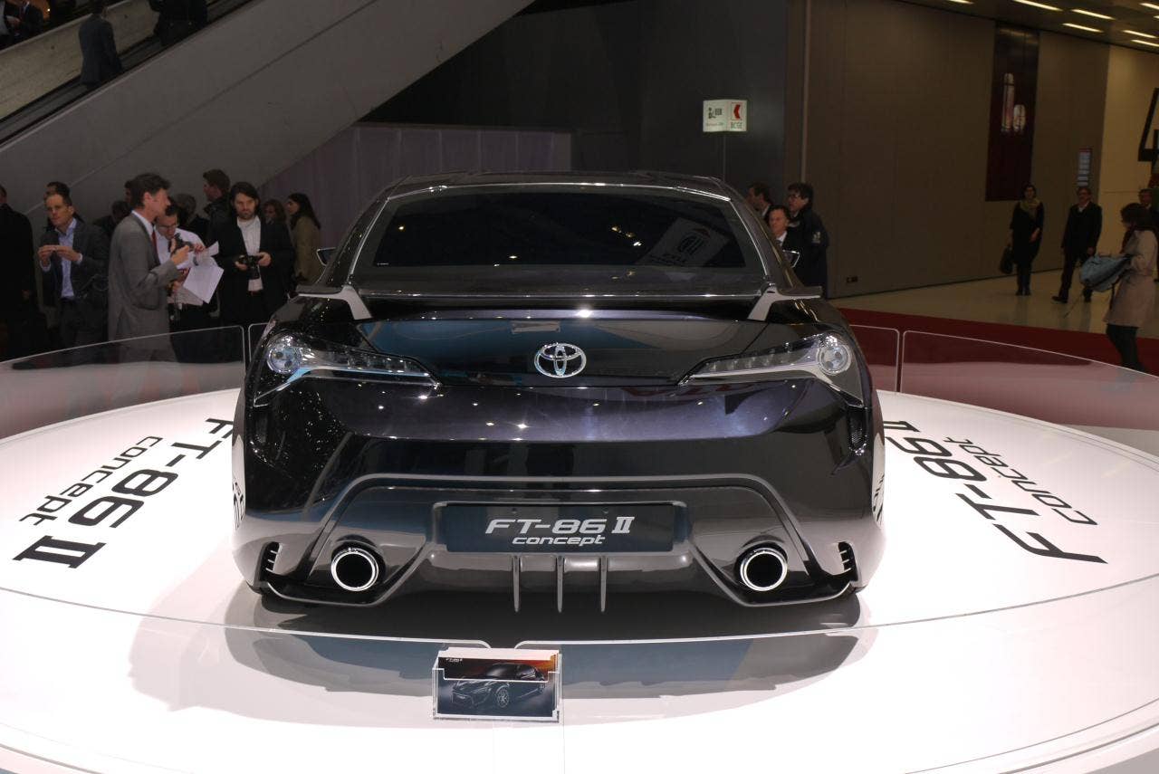 Toyota FT-86 II Concept: Geneva 2011