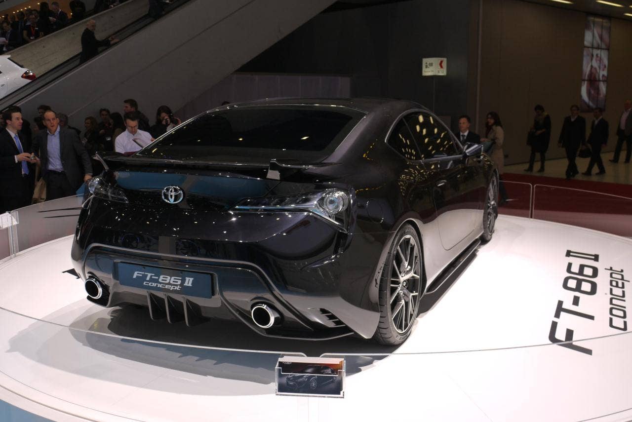 Toyota FT-86 II Concept: Geneva 2011