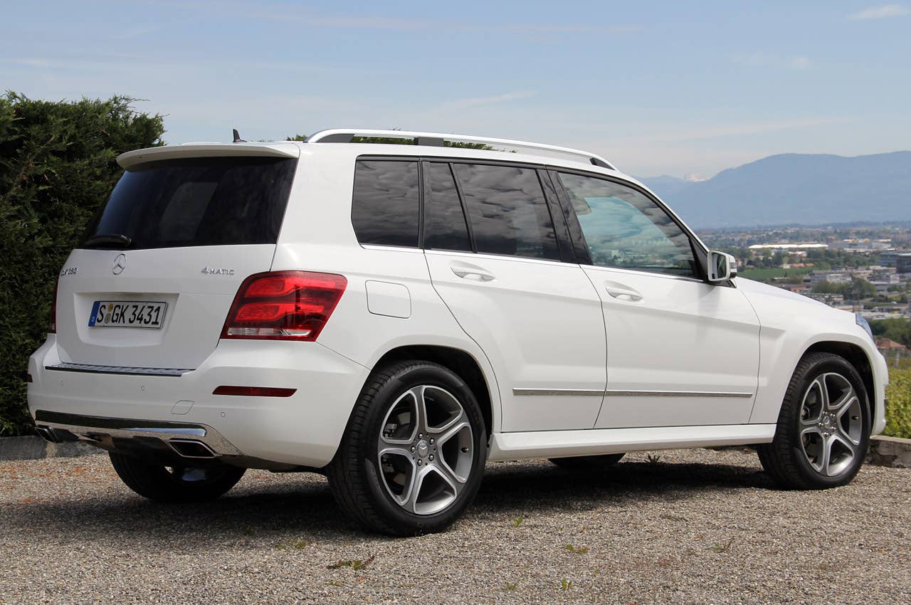 2013 Mercedes-Benz GLK rear 3/4 view