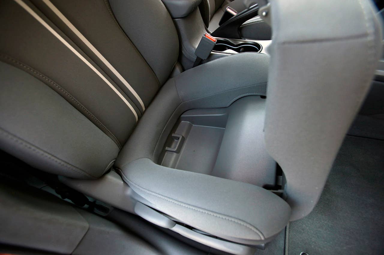 2013 Dodge Dart front seat storage space