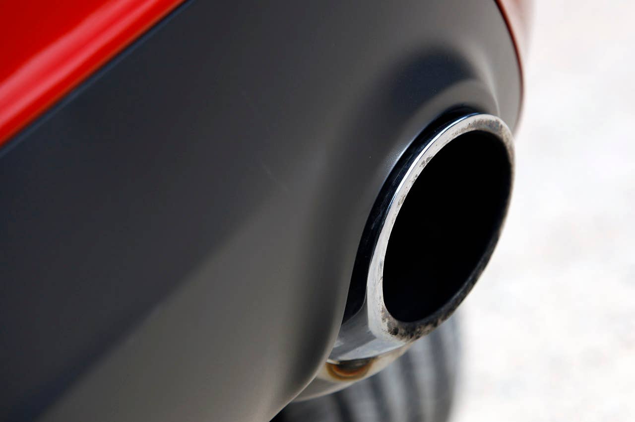 2013 Dodge Dart exhaust tip