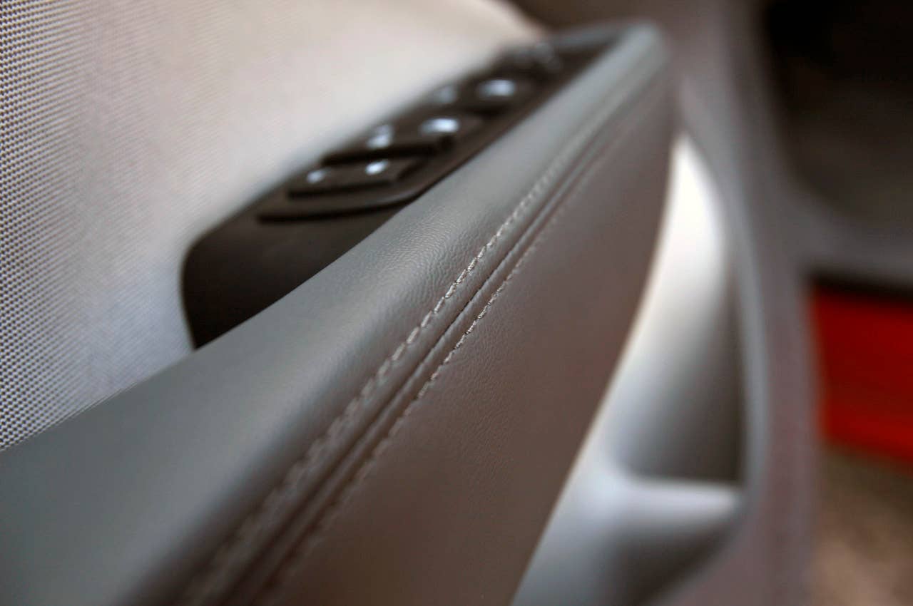 2013 Dodge Dart door trim