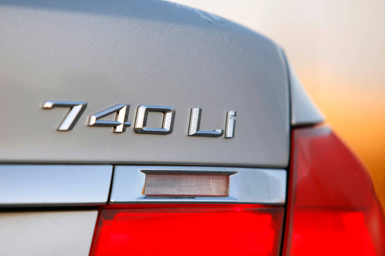 2011 BMW 740Li badge