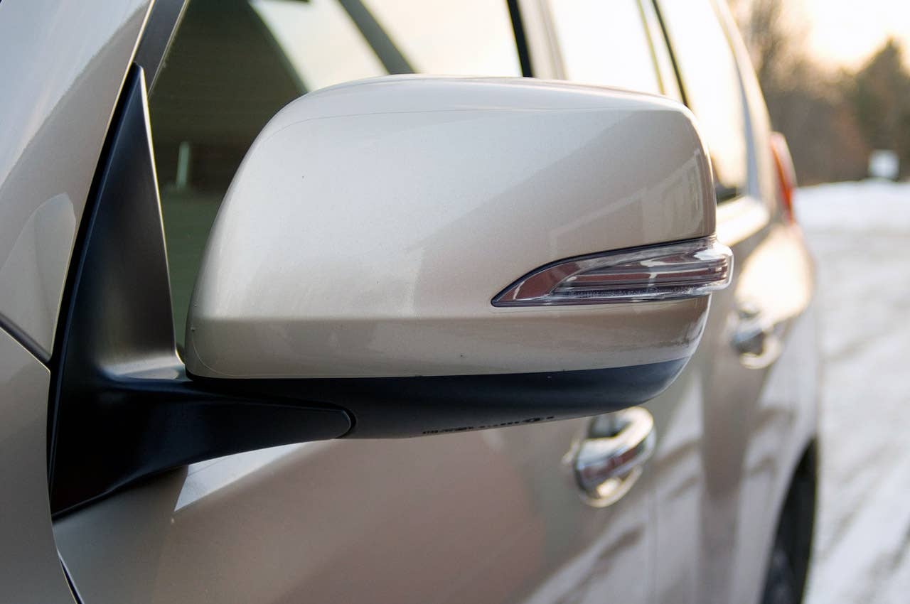 2011 Lexus GX 460 side mirror