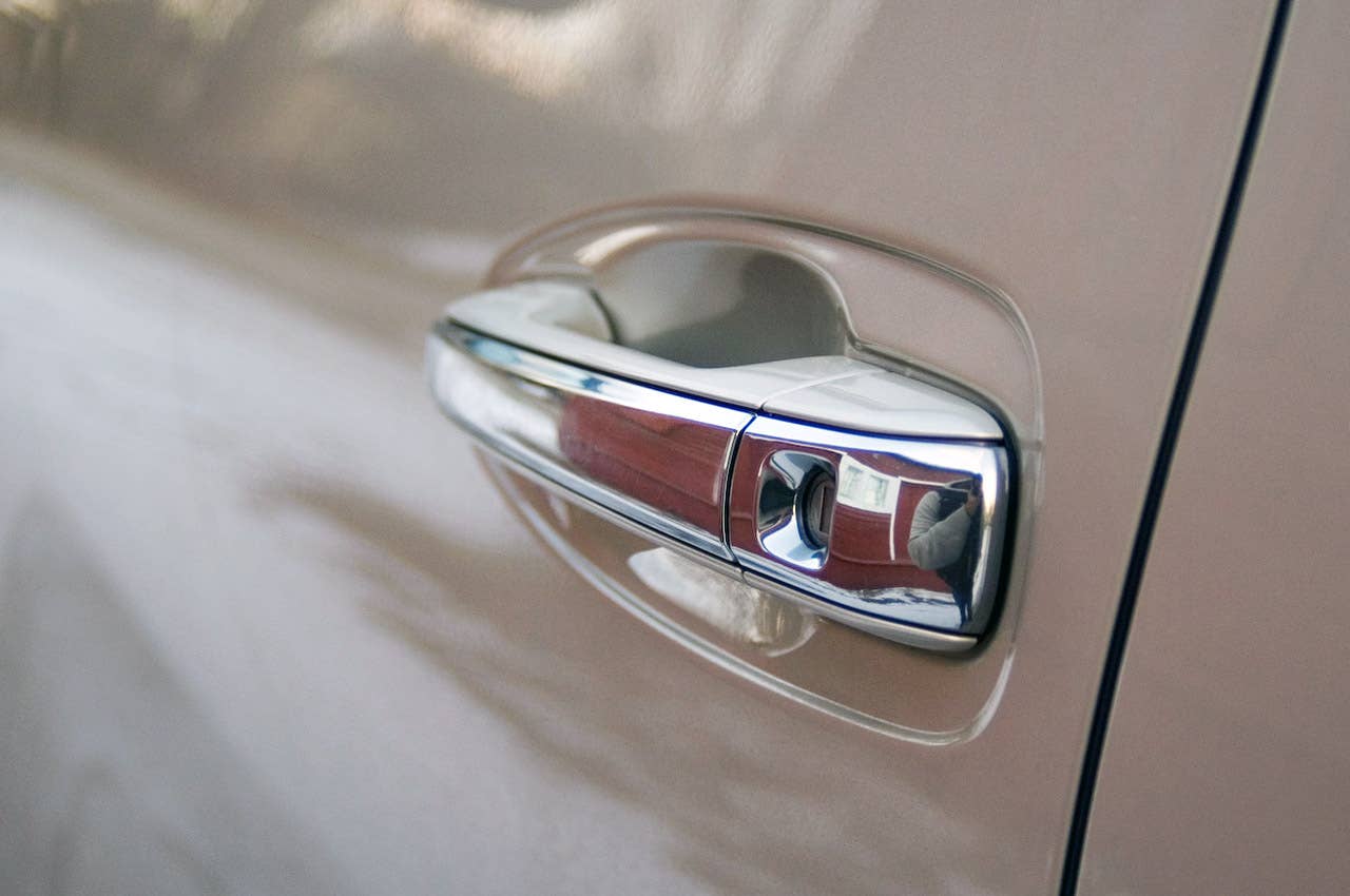 2011 Lexus GX 460 door handle
