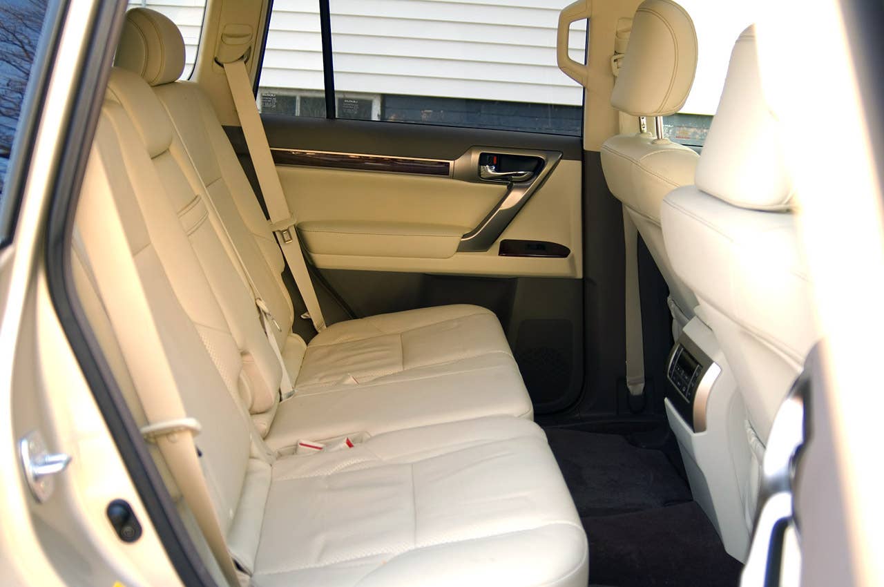 2011 Lexus GX 460 rear seats