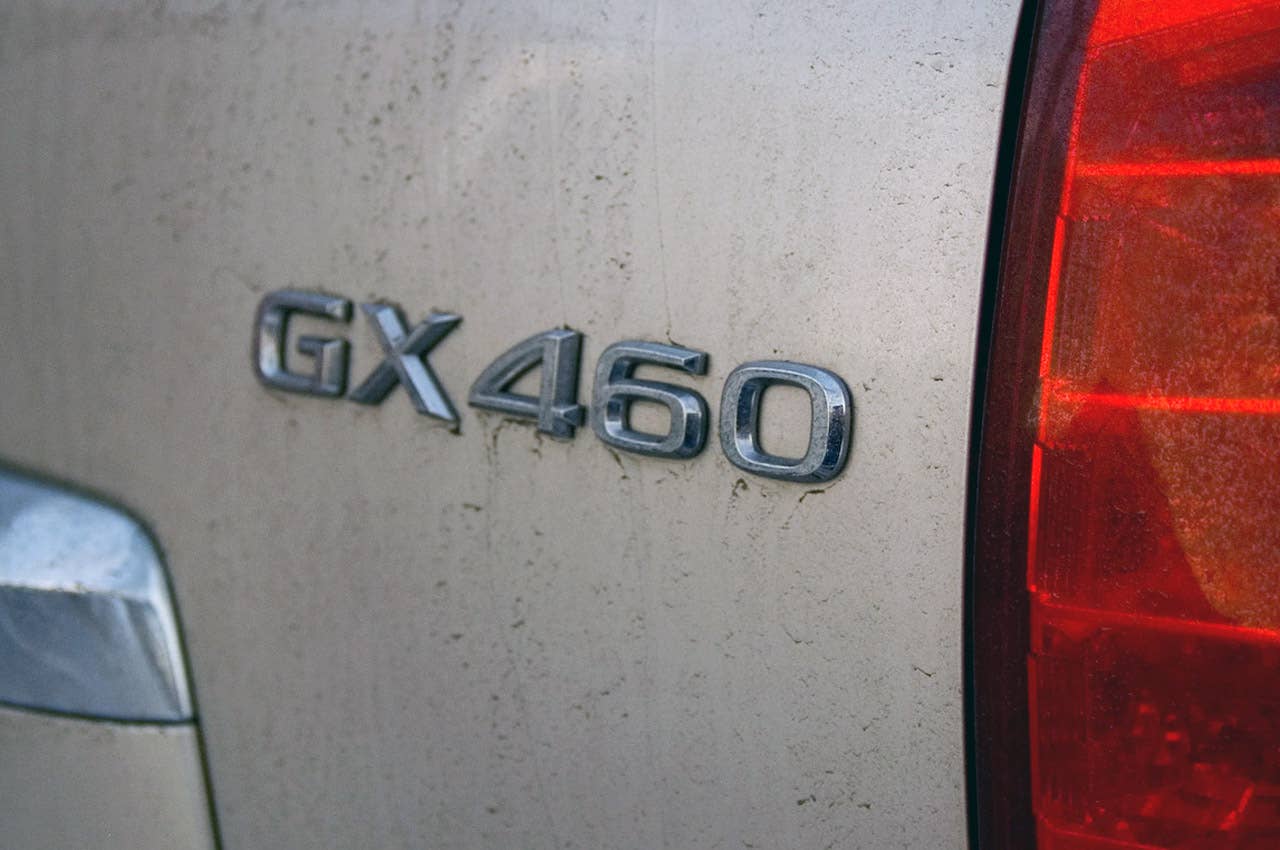 2011 Lexus GX 460 badge