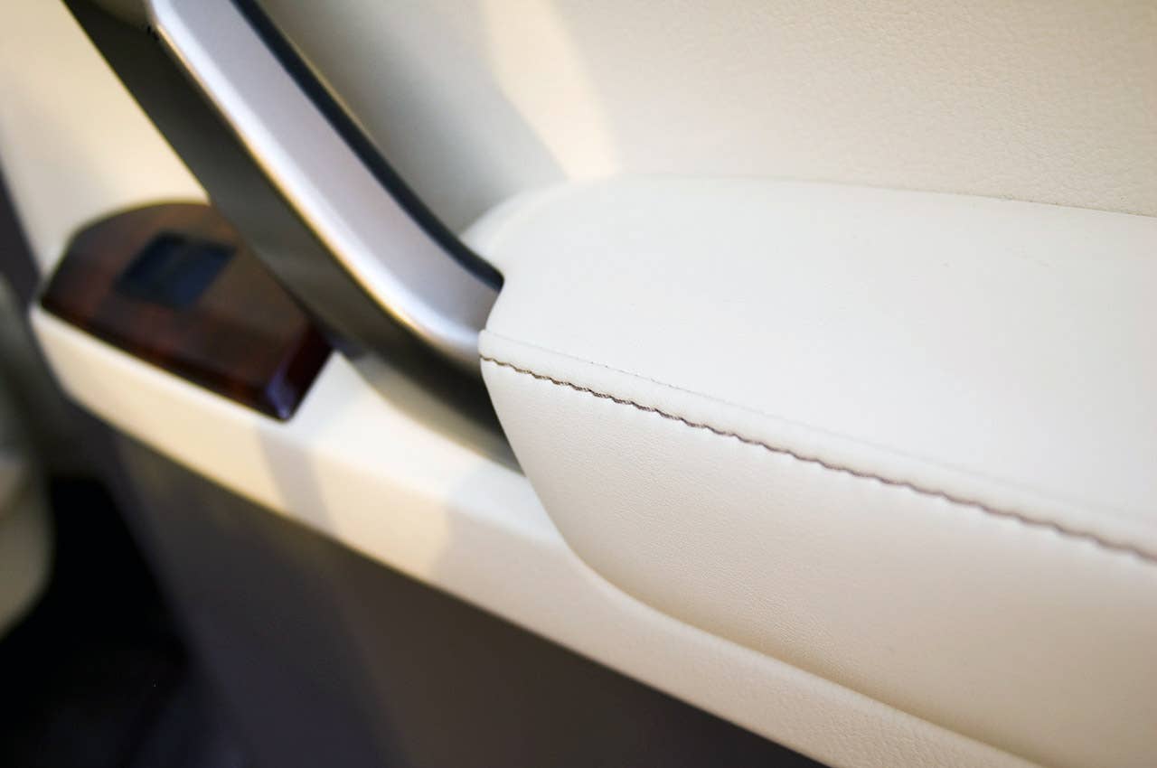 2011 Lexus GX 460 door trim