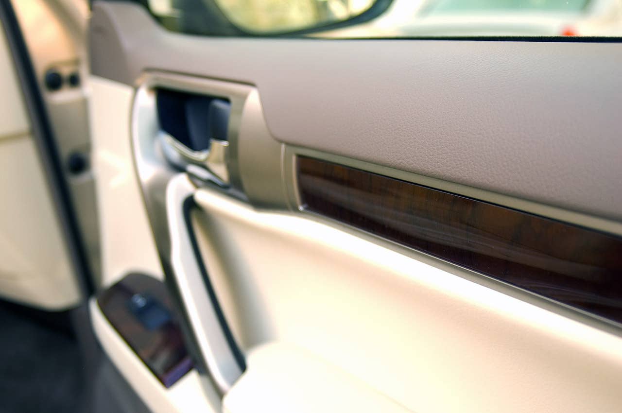 2011 Lexus GX 460 door panel