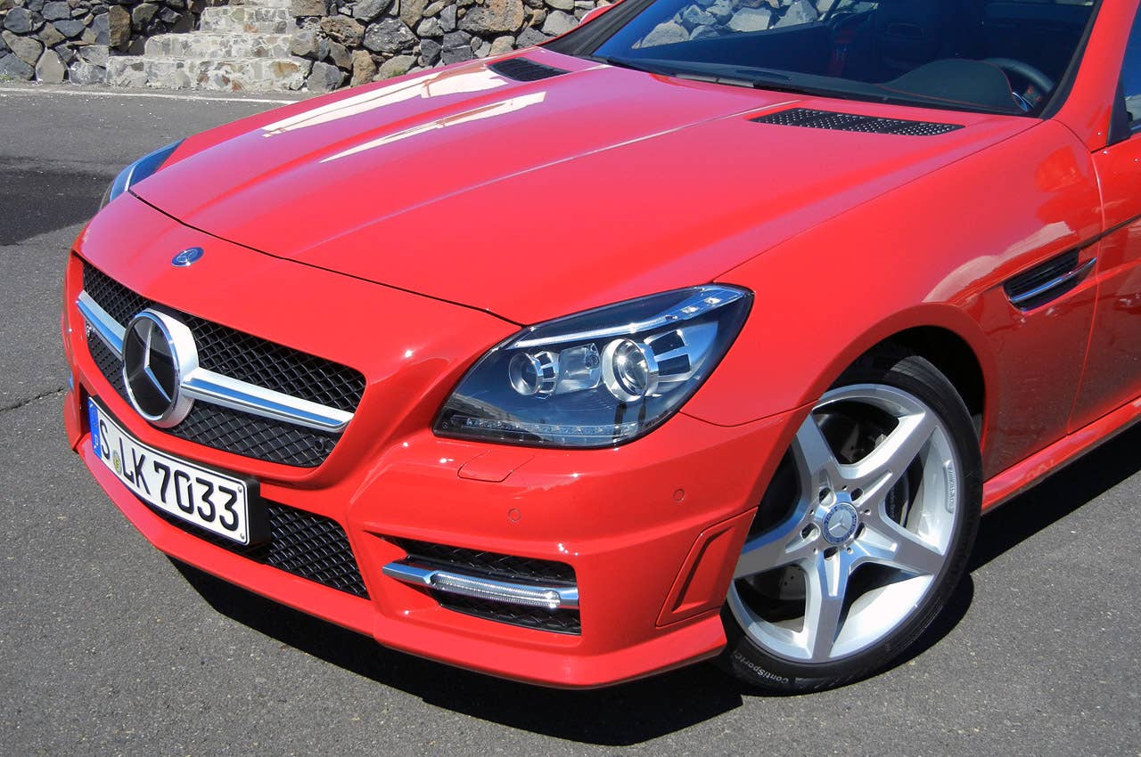 2012 Mercedes-Benz SLK front detail