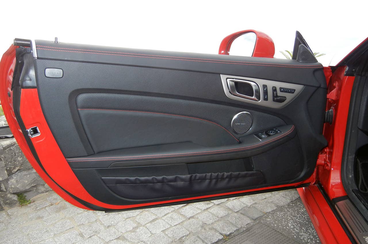 2012 Mercedes-Benz SLK door panel