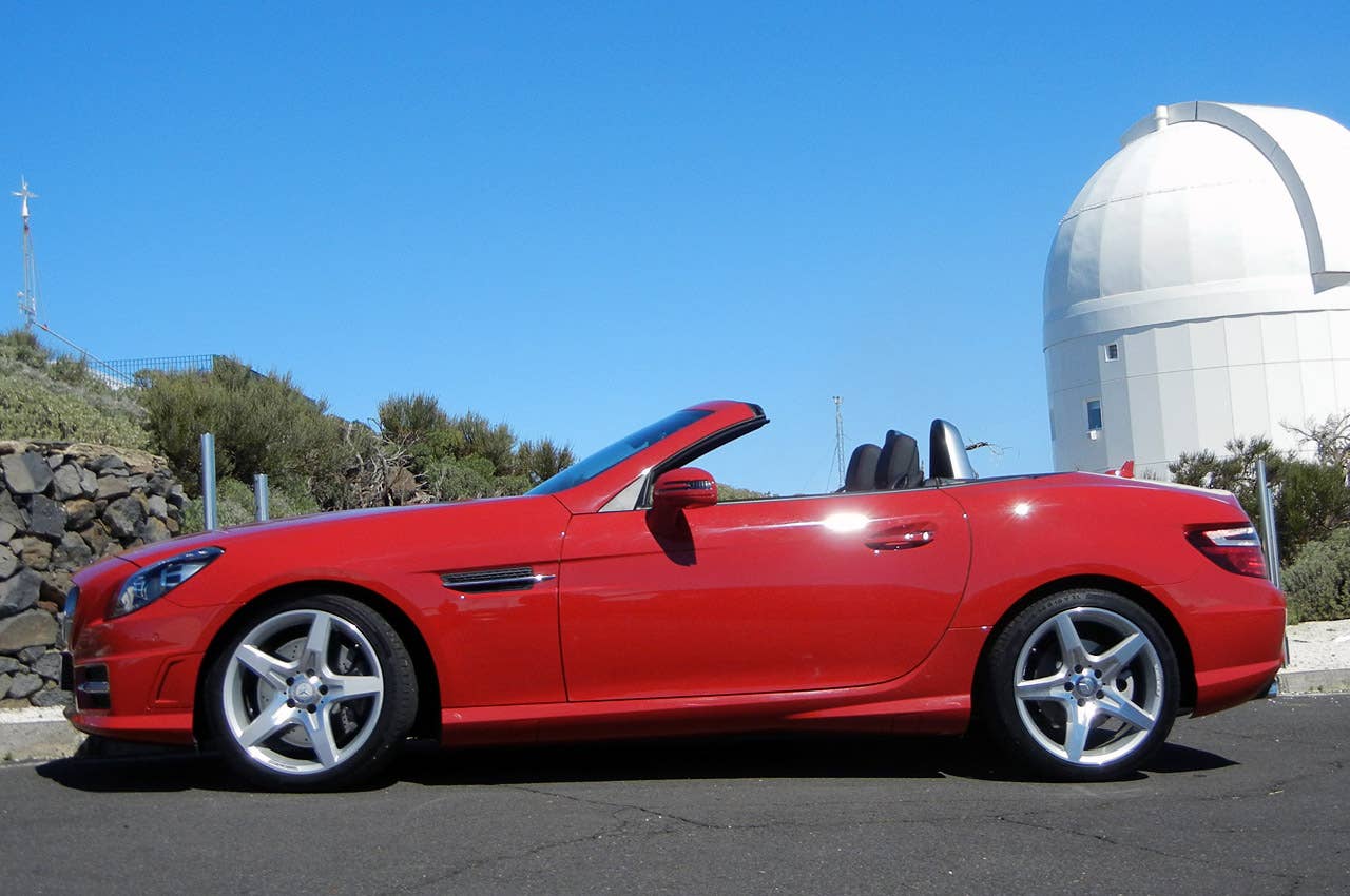 2012 Mercedes-Benz SLK side view