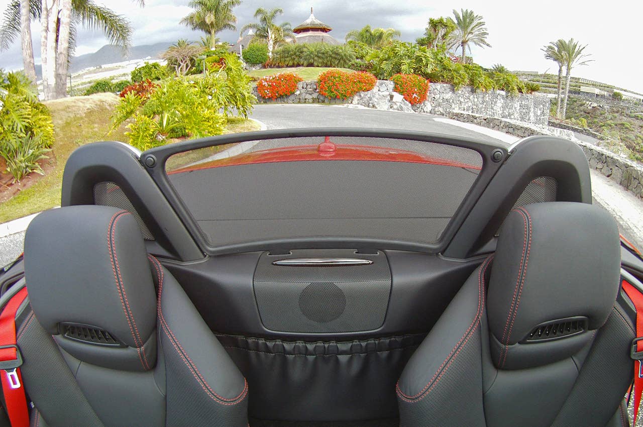 2012 Mercedes-Benz SLK wind screen