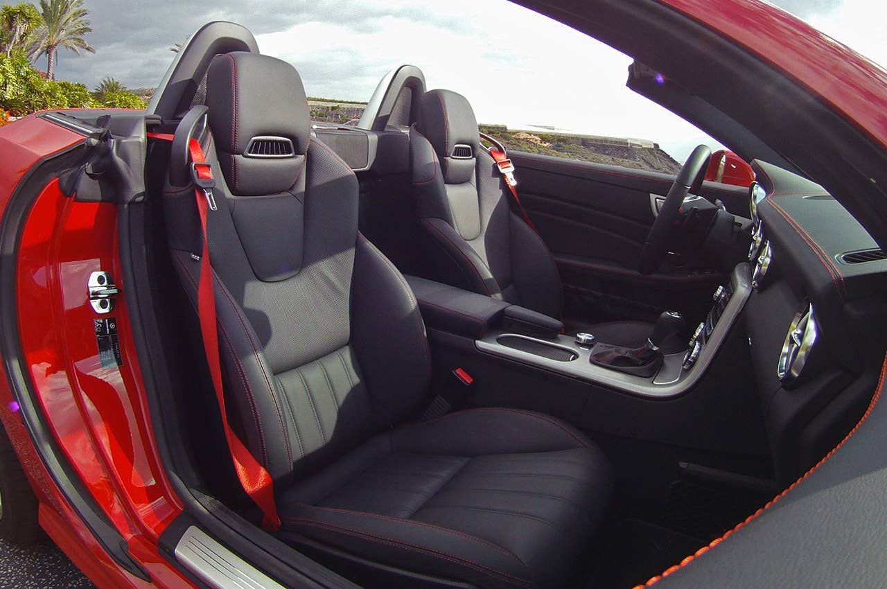 2012 Mercedes-Benz SLK front seats