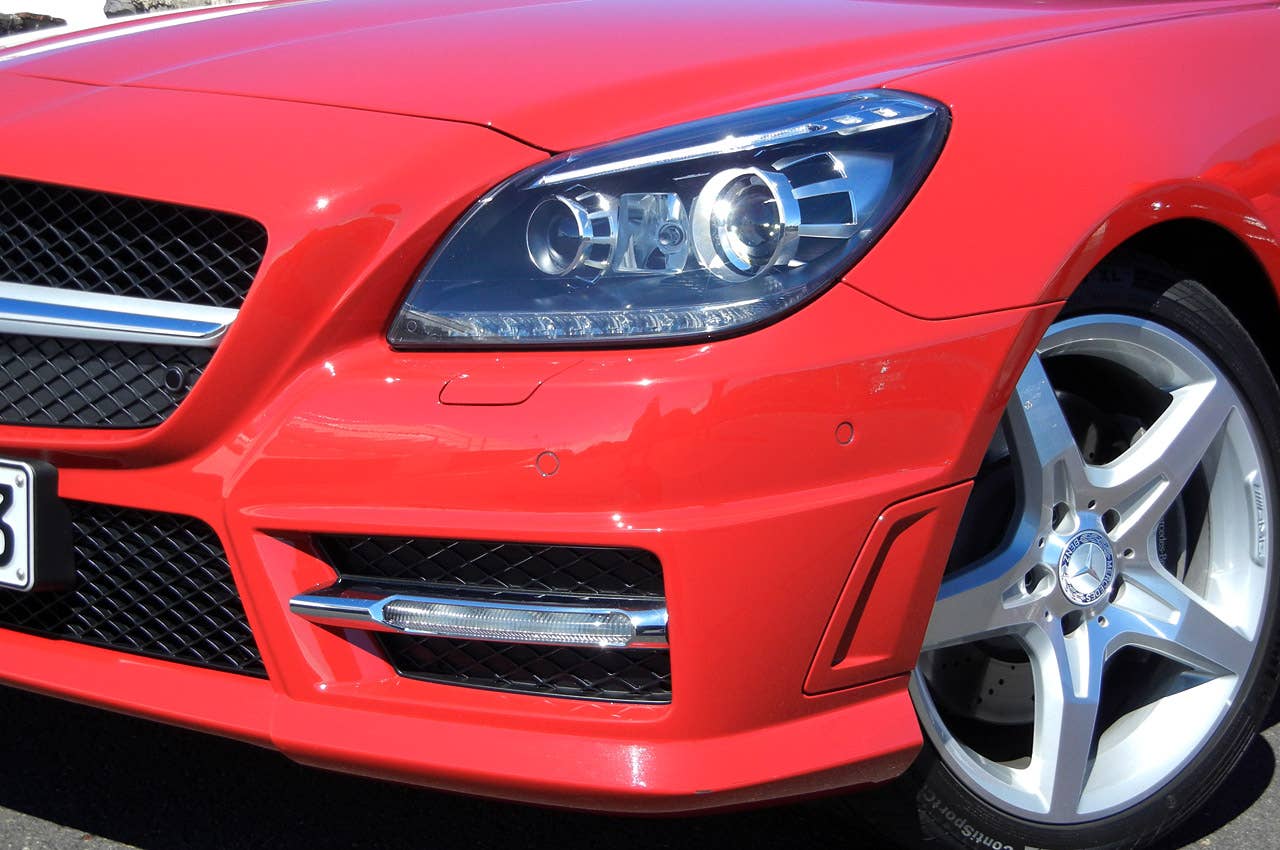 2012 Mercedes-Benz SLK front detail