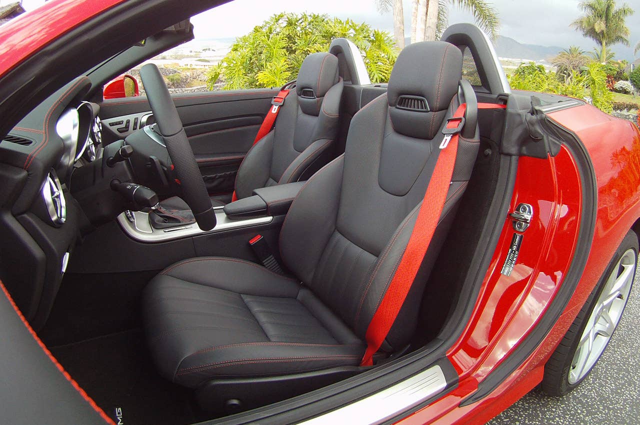 2012 Mercedes-Benz SLK front seats