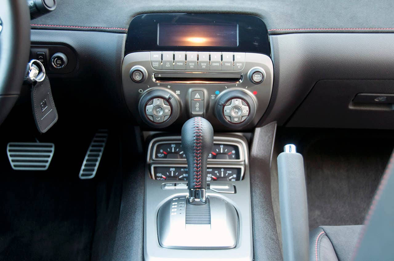2012 Chevrolet Camaro ZL1 instrument panel