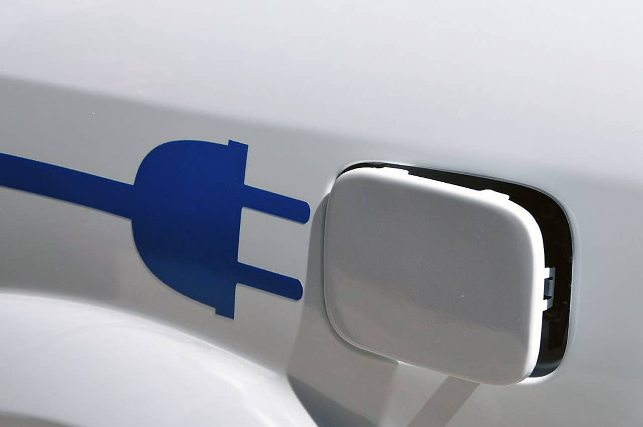 2012 Coda Sedan charging port
