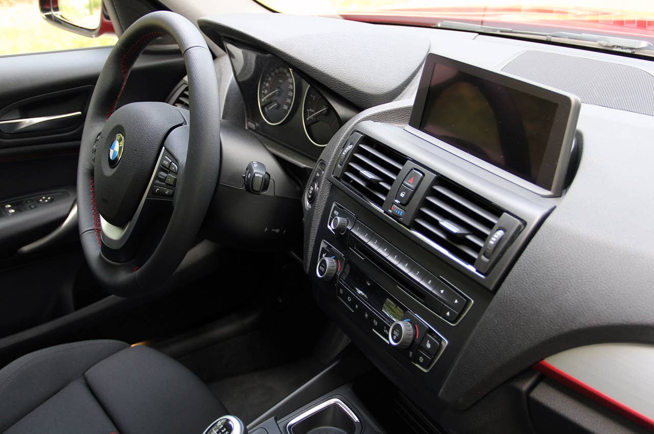 2012 BMW 1 Series Five-Door interior