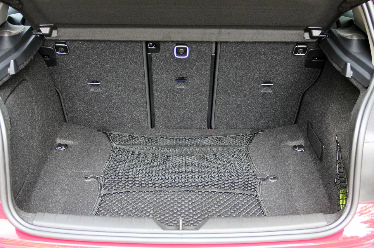 2012 BMW 1 Series Five-Door rear cargo area
