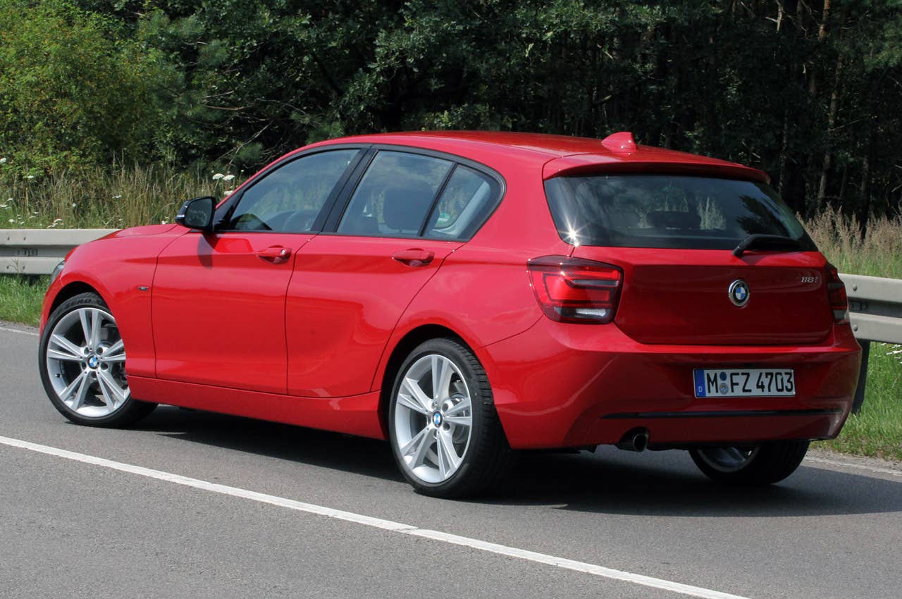 2012 BMW 1 Series Five-Door rear 3/4 view