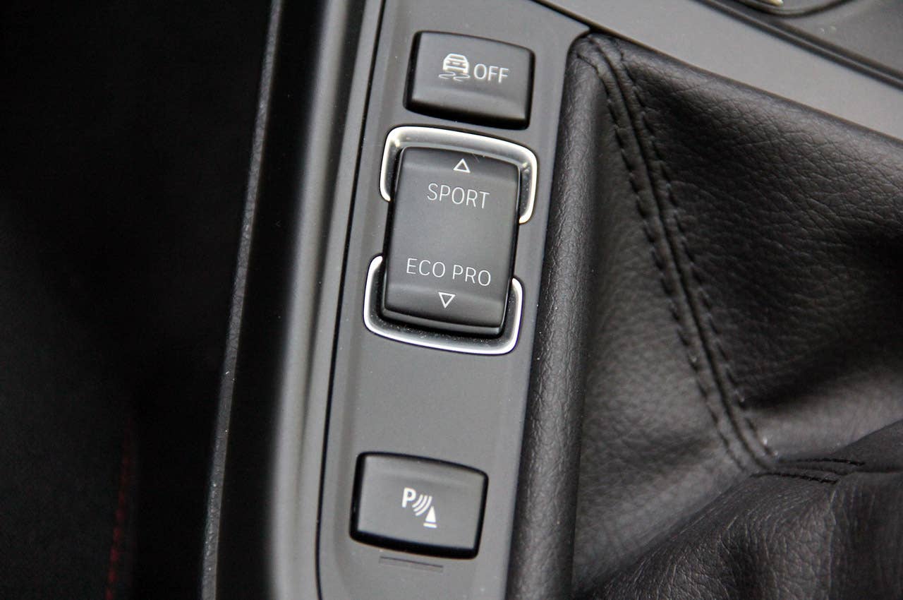 2012 BMW 1 Series Five-Door Sport and Eco Pro toggle