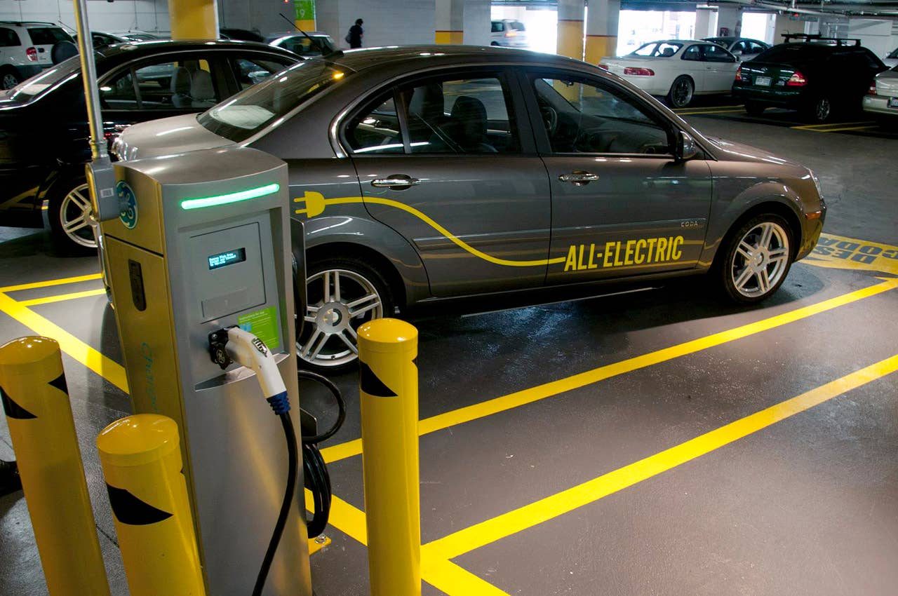 2012 Coda Sedan charging station