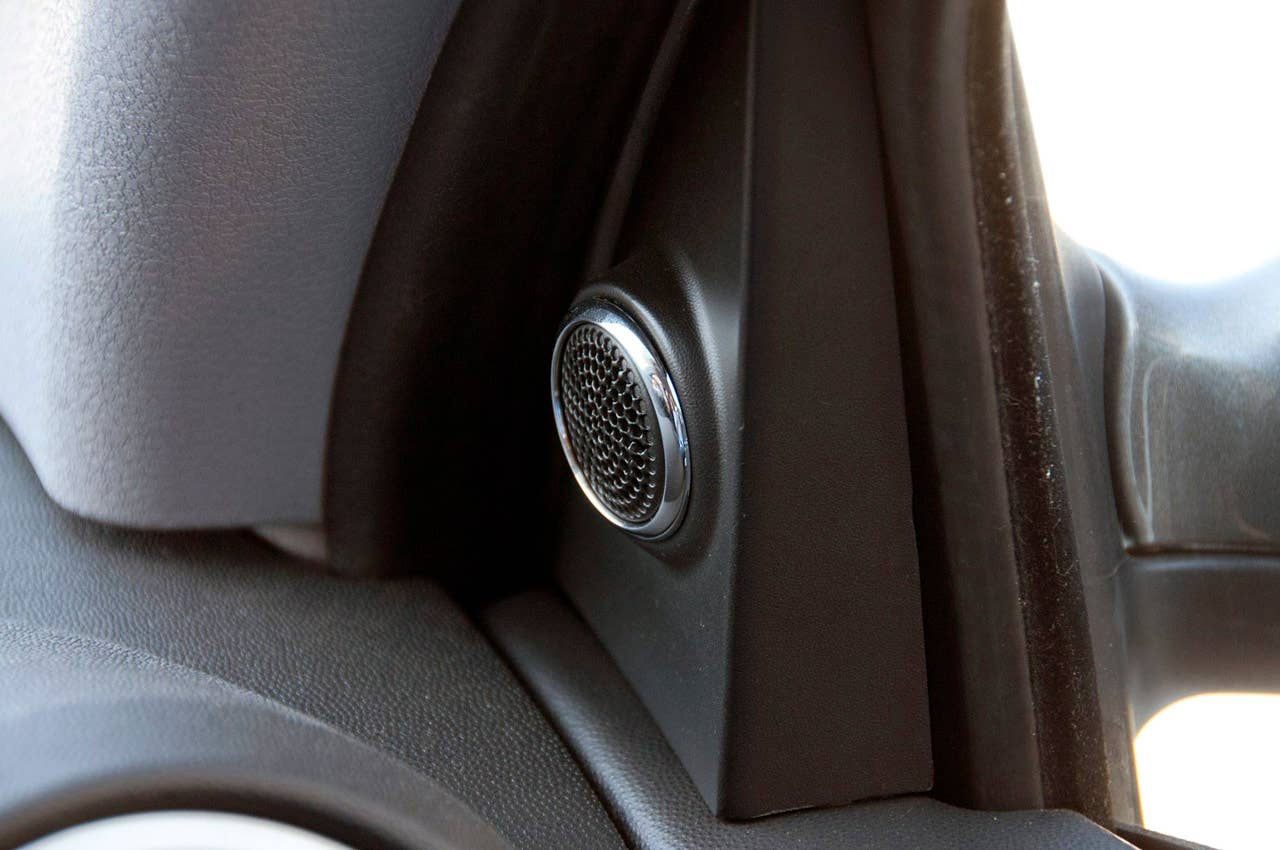2012 Coda Sedan speaker
