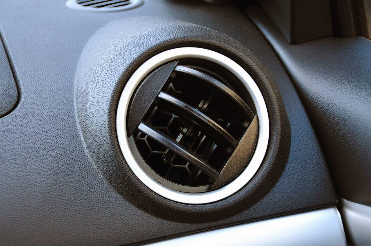 2012 Coda Sedan dash vent