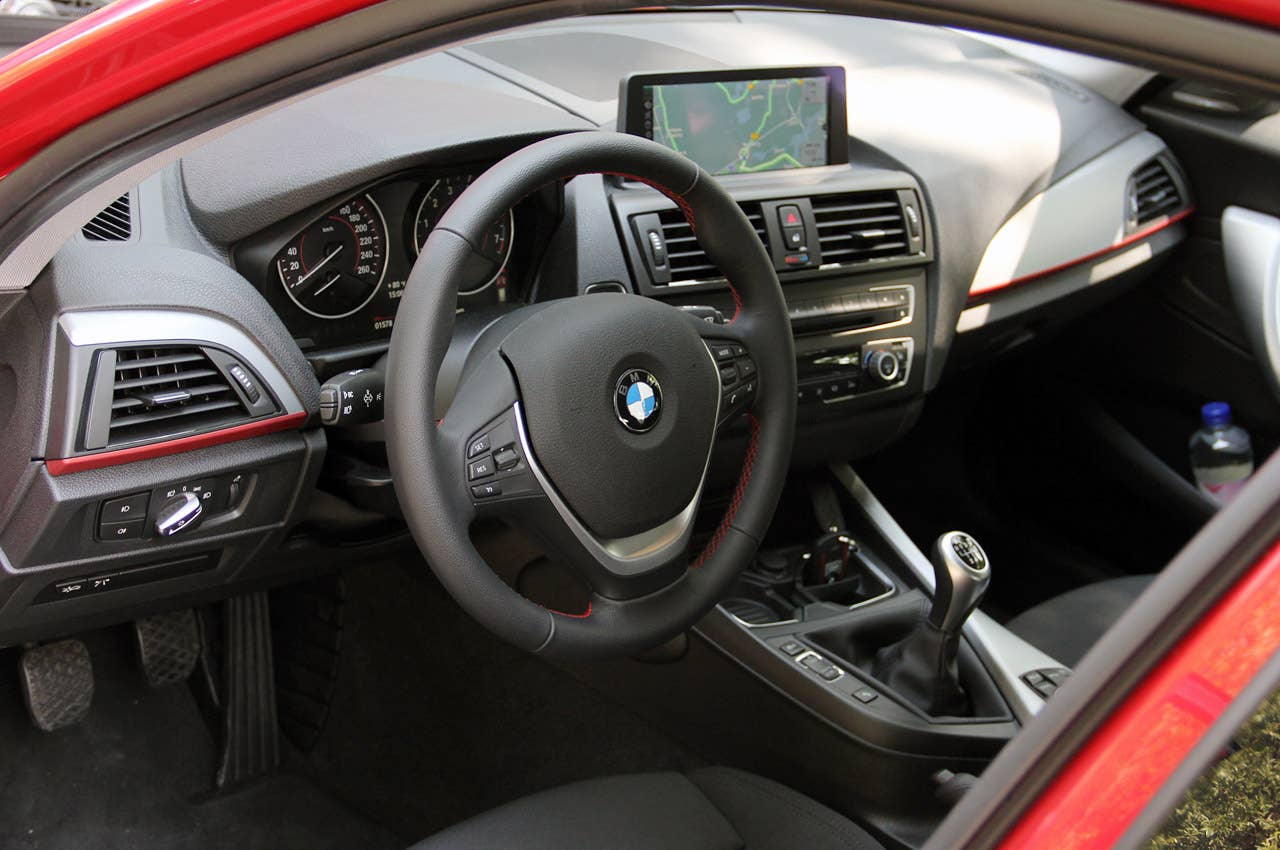 2012 BMW 1 Series Five-Door interior