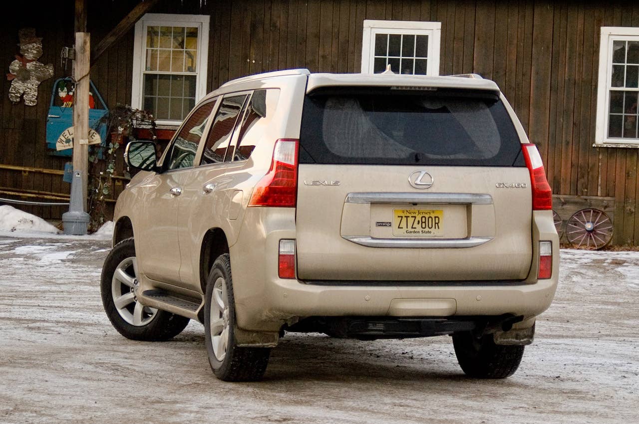 2011 Lexus GX 460 rear 3/4 view