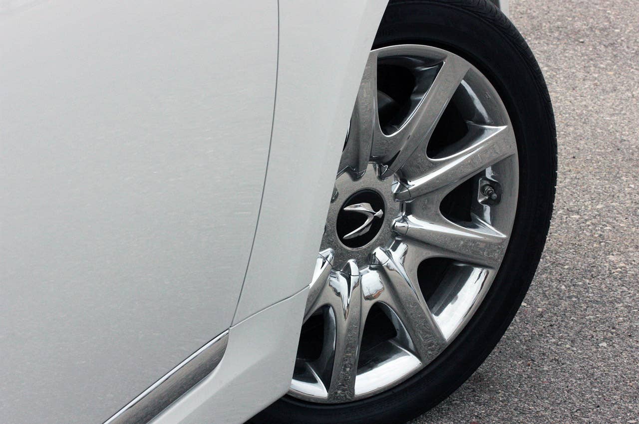 2011 Hyundai Equus Ultimate wheel