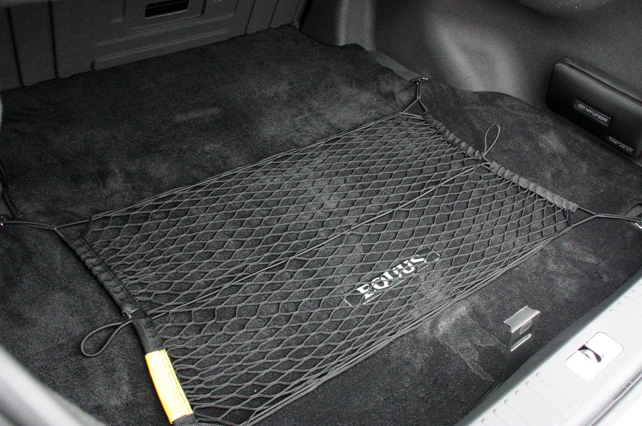 2011 Hyundai Equus Ultimate trunk