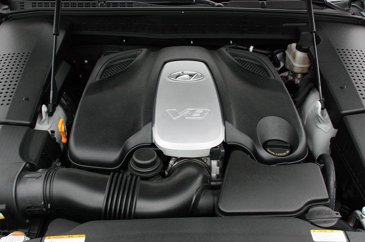 2011 Hyundai Equus Ultimate engine