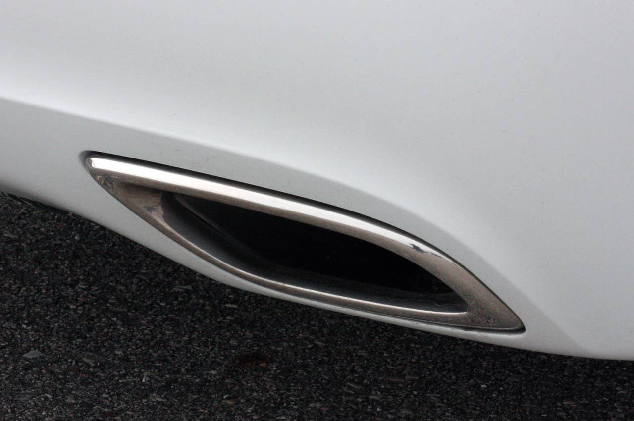 2011 Hyundai Equus Ultimate exhaust system
