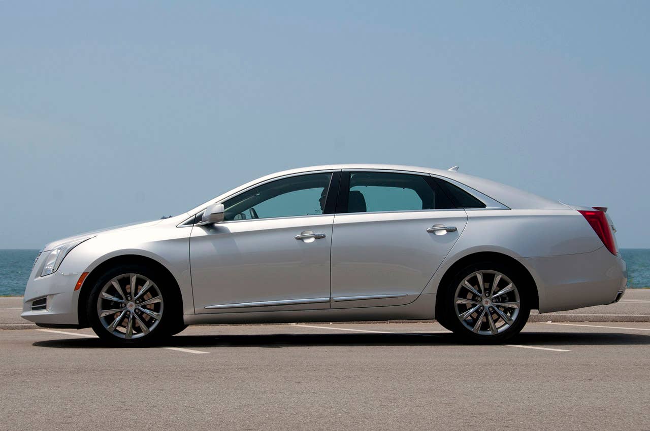 2013 Cadillac XTS side view