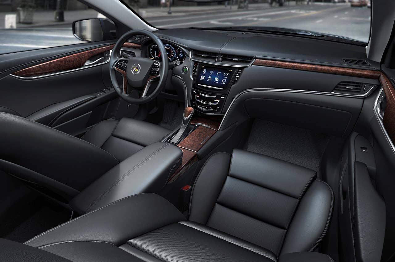 2013 Cadillac XTS interior