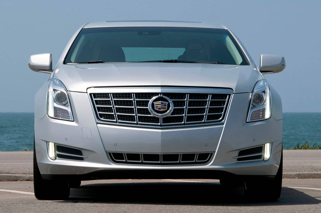 2013 Cadillac XTS front view