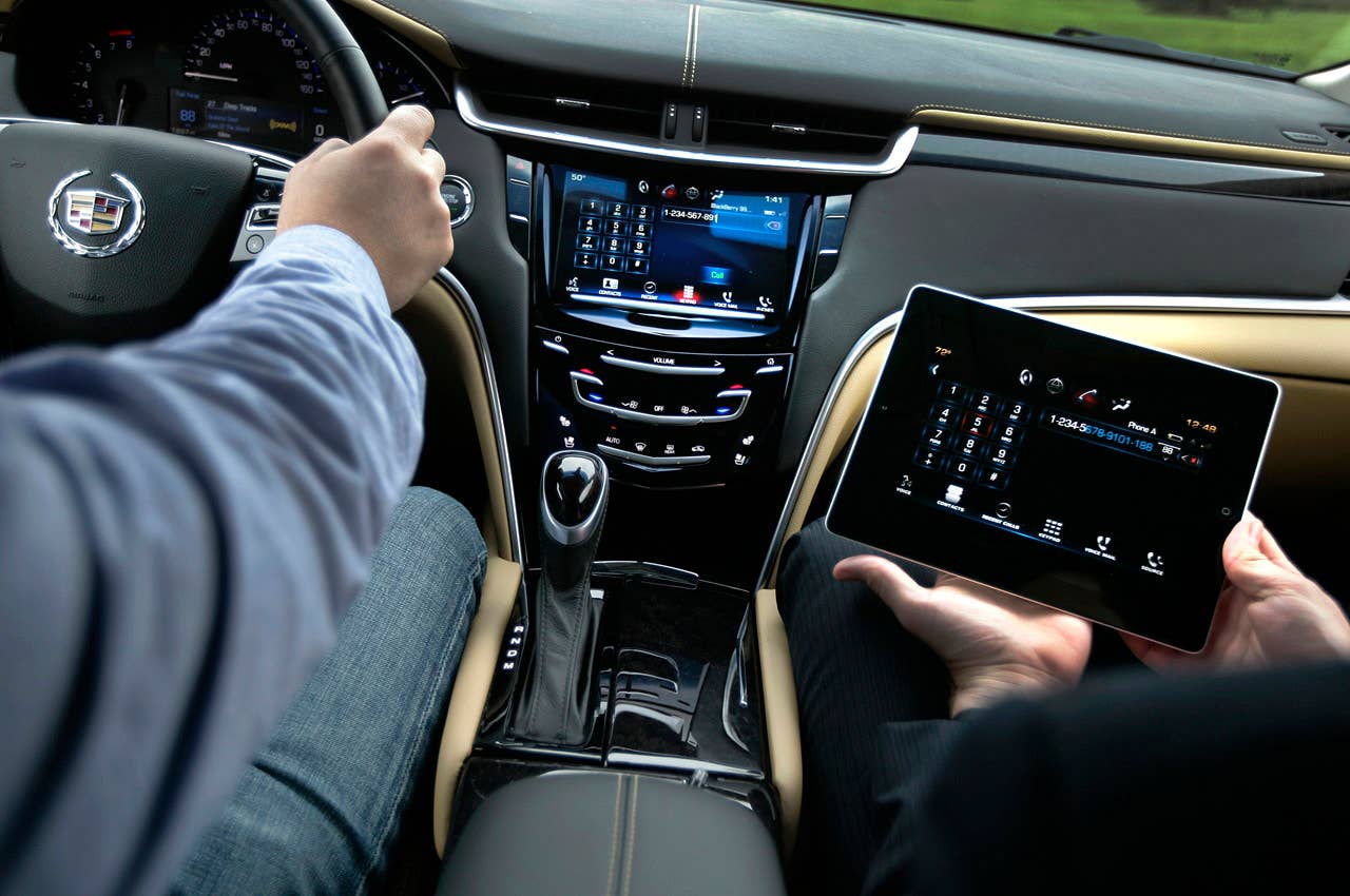 2013 Cadillac XTS interior