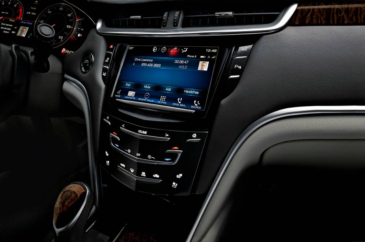 2013 Cadillac XTS instrument panel