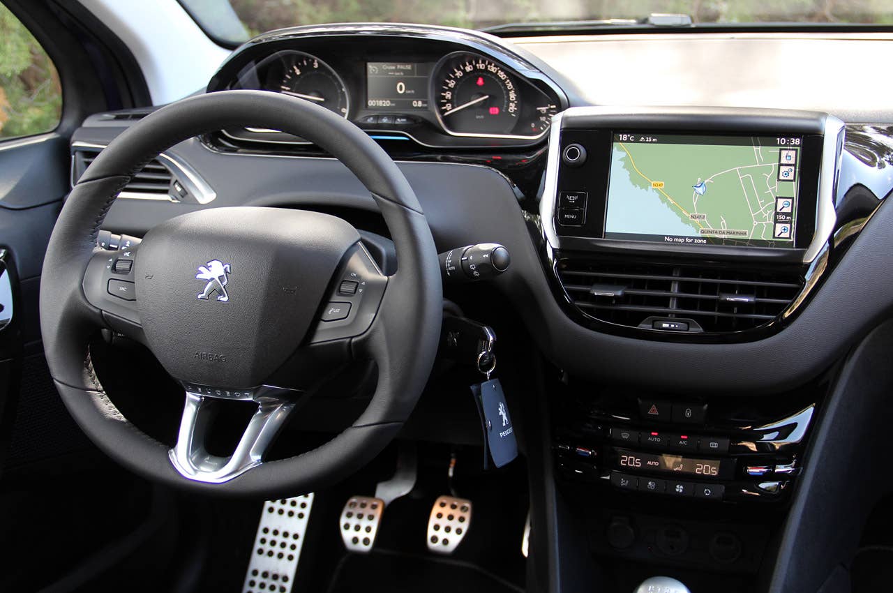 2012 Peugeot 208 interior