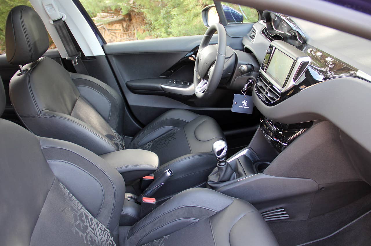 2012 Peugeot 208 interior
