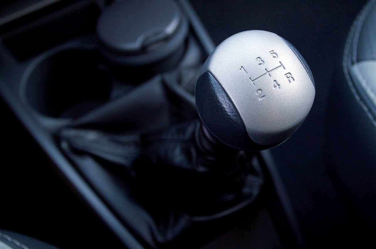 2013 Fiat Strada shifter