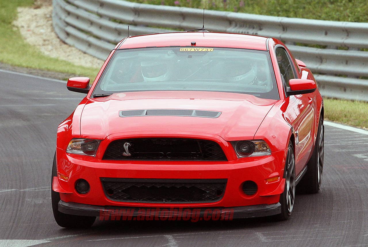 Ford Shelby GT500: Spy Shots